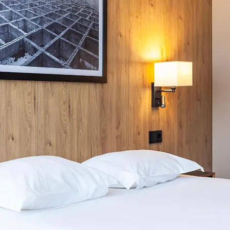 Otel Fundador Guimarães