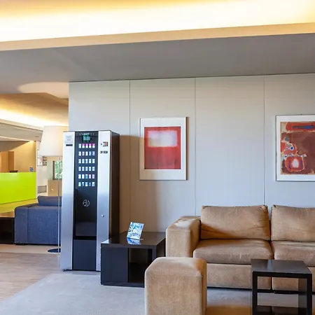 Otel Fundador 3*