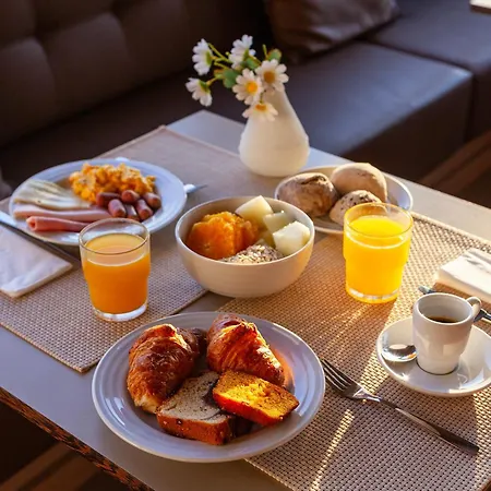 Otel Fundador Guimarães